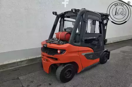 Empilhador a gás 2021  Linde H25T (5)