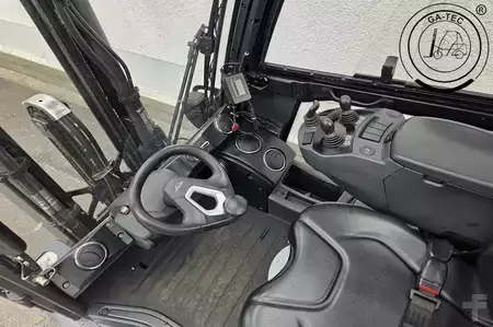 Empilhador a gás 2021  Linde H25T (8)