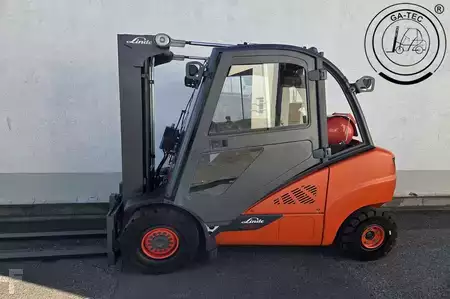 Empilhador a gás 2019  Linde H30T (2)
