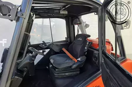 Empilhador a gás 2019  Linde H30T (7)