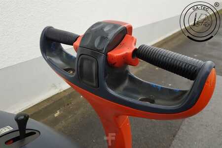 Wózek wysokiego podnoszenia 2000  Linde L16 (10)