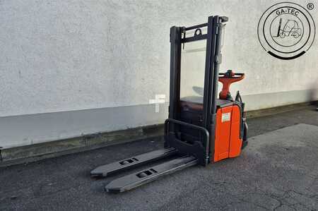 Vertical order pickers 2011  Linde L14APi (1)