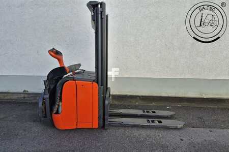 Vertical order pickers 2011  Linde L14APi (5)