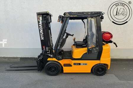 Gas truck 2021  Hyundai 15L-7A (2)