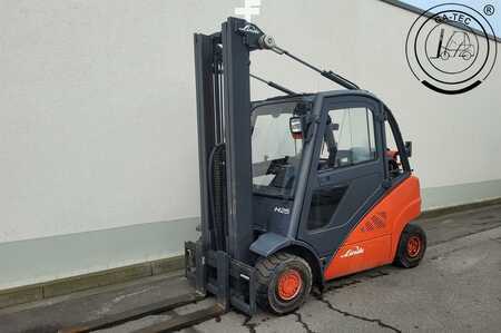 LPG VZV 2010  Linde H25T (1)