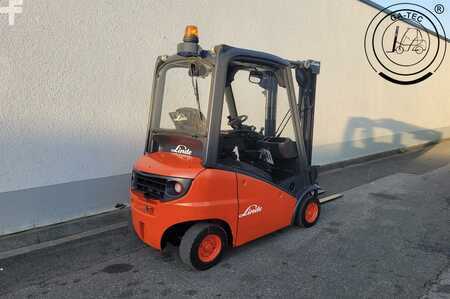 Carretilla elevadora diésel 2010  Linde H16D (5)