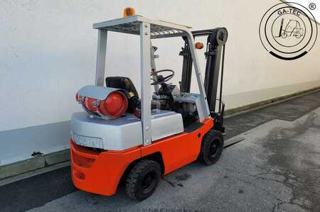 LPG heftrucks 1980  Nissan FO1 A15U (5)