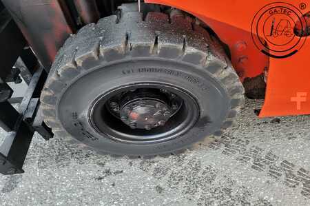 LPG heftrucks 1980  Nissan FO1 A15U (9)