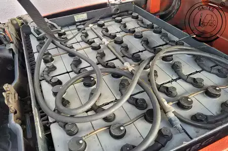 Elektro čtyřkolový VZV 2009  Linde E18PH (10)