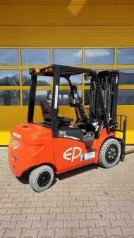 Elektrisk- 4 hjul 2023  EP Equipment EFL 303 (2)