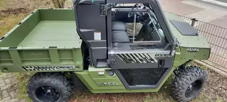 Schlepper-[div]-ODES Desertcross 1000