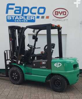 Chariots électriques à 4 roues 2025  EP Equipment EFXZ 301 H (2)