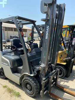 LPG Forklifts 2008  Nissan P1F1A18 (1)