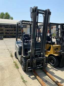 LPG Forklifts 2008  Nissan P1F1A18 (3)