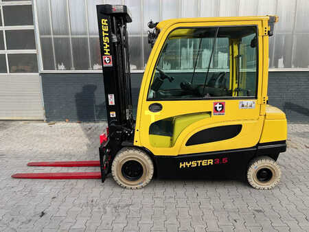 Elektrisk- 4 hjul 2023 Hyster J3.5XN (1)