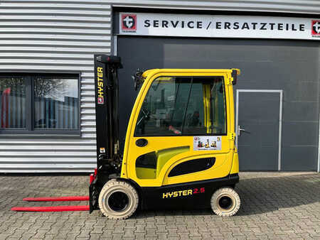 Elektrisk- 4 hjul 2023 Hyster J2.5XN (1)