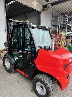 Dieselstapler 2024 Manitou MC 30-4 D K ST5 S1 (1)