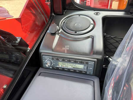 Wózki teleskopowe sztywne 2025  Manitou MT 625 H COMFORT 75K ST5 S1 (9)