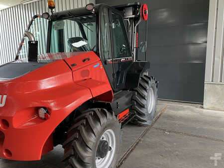 Terénní vysokozdvižný vozík 2025 Manitou M50-4 D ST5 S1 EU RT Heftruck (3)