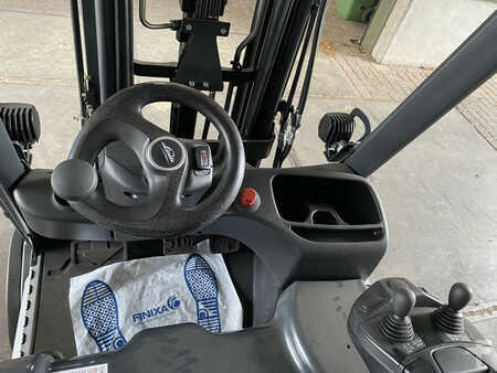 Elektryczne 3-kołowe 2018  Linde E18-02 Heftruck (8)