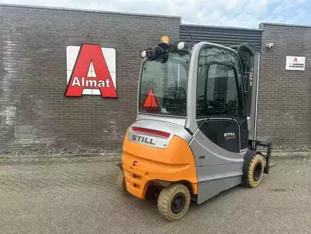 Elektromos 4 kerekű 2019  Still RX60-35 Electr. Heftruck (3)