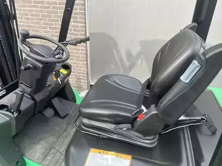 Elektrisk- 4 hjul 2025  HC (Hangcha) CPD30-XEY2HA-SI-lon Heftruck (3)