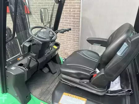 Eléctrico - 4 rodas 2025  HC (Hangcha) CPD38-XEY2HA-SI Li-Ion Heftruck (3)