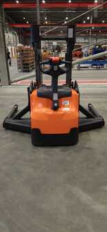 Stapelaars 2023  Toyota SWE140S (1)