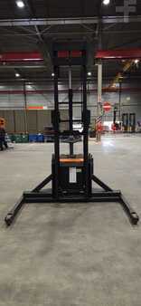 Stapelaars 2023  Toyota SWE140S (4)