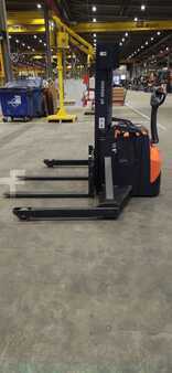 Stapelaars 2023  Toyota SWE140S (5)