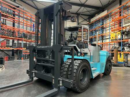 Carrelli elevatori diesel 2011  Konecranes SMV25-1200B (4)