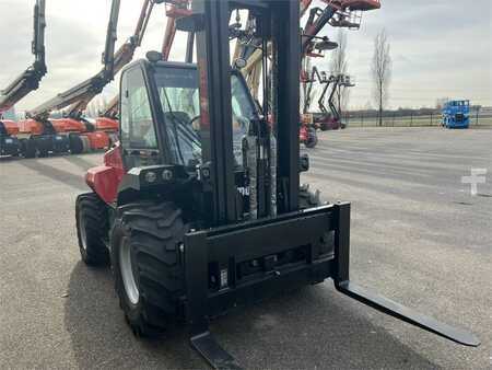 Chariots élévateurs tout terrain 2024  Manitou M50-4 (3)