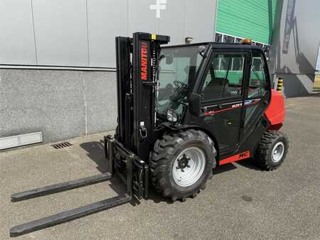 Empilhador todo-terreno 2024  Manitou MC25-4 (2)