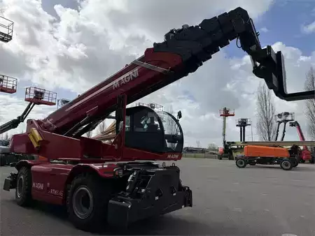 Telescopic forklift rigid 2026  Magni RTH8.46 (5)