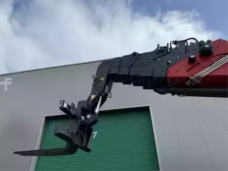 Telescopic forklift rigid 2026  Magni RTH8.46 (6)