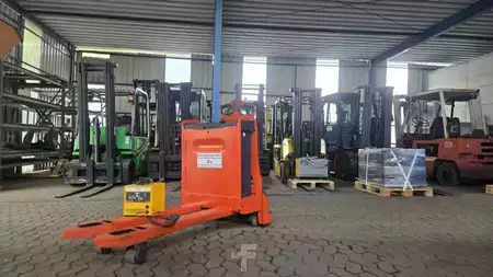 Niederhubwagen 2017  Linde T18 (1)