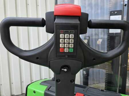 Stacker pedestre 2012  Cesab S 214 (4)