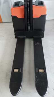 Pinontavaunu  Toyota HWE100 (10)