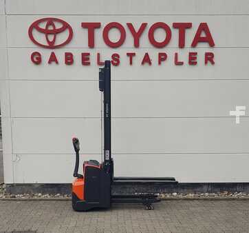 Hochhubwagen 2019  Toyota SWE120L (1)