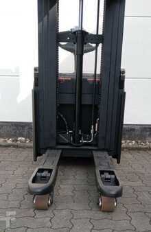 Pinontavaunu  Toyota SWE120L (5)