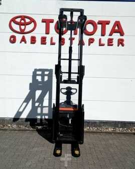 Pallet Stackers 2016  BT SPE140L (8)