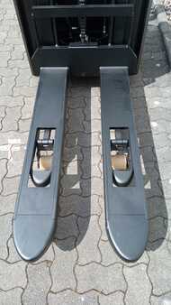 Hochhubwagen  Toyota SWE140L (3)