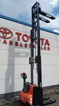 Hochhubwagen  Toyota SWE140L (5)