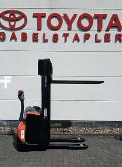 Hochhubwagen  Toyota SWE140L (6)