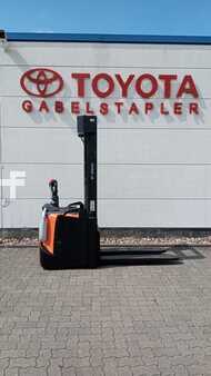 Hochhubwagen 2025  Toyota SWE160L (1)