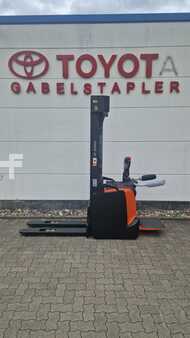 Hochhubwagen  Toyota SPE160 (4)