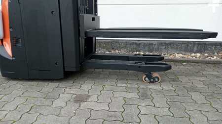 Hochhubwagen  Toyota SPE160L (7)