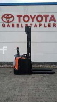 Hochhubwagen  Toyota SPE160L (3)