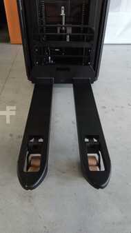 Pinontavaunu  Toyota SPE200D (5)