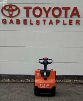 Porta-paletes elétrico 2024  Toyota LWE 200 (10)